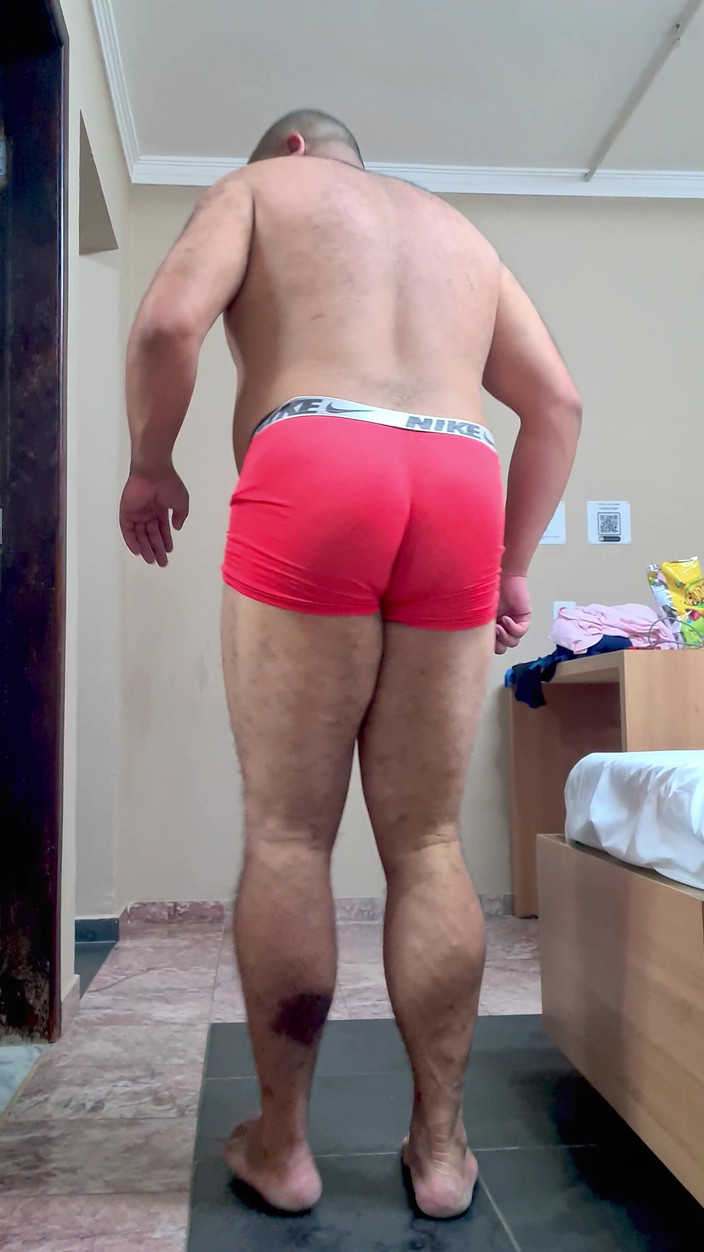 Punchbagplz: Bearzinho black - das POV Fersenerlebnis