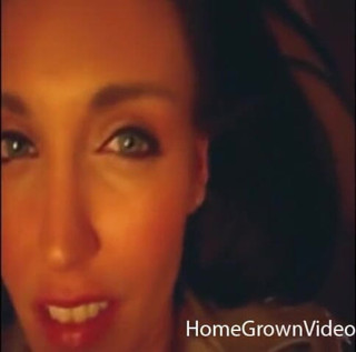 Homegrown Video: Marie krijgt het in haar kont