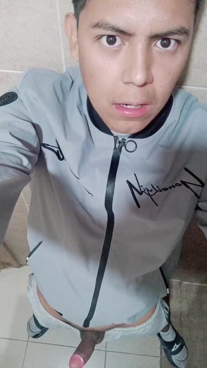 ElPalomo.mx: Prima masturbazione dell'anno