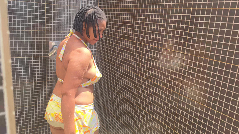 Jocci lena: Sprutar I Hennes Pool Full Video 4K Kvalitet