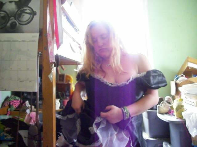 Foxy Roxy 69: Meid stript