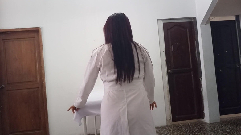 NEGRITA SEXY: Masáž v ústavu skončila lahodně! Můj přítel přišel, zatímco jsem klientovi...