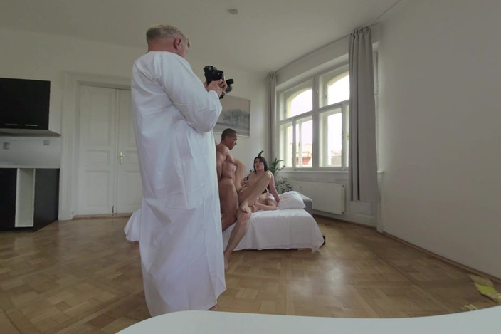 Dans VR: Genie Lady Dee wymaga podwójnego obciągania w części trzeciej VR!