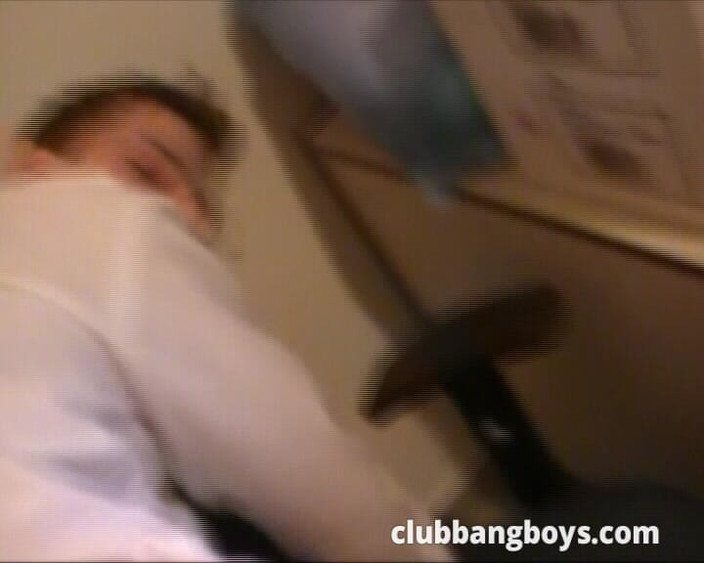 Club Bang Boys: 엘리베이터와 화장실 질싸