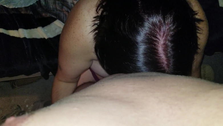 SexyNEBBW: Sexy bbw saje, šuká prsa a dostane masivní výstřik na obličej