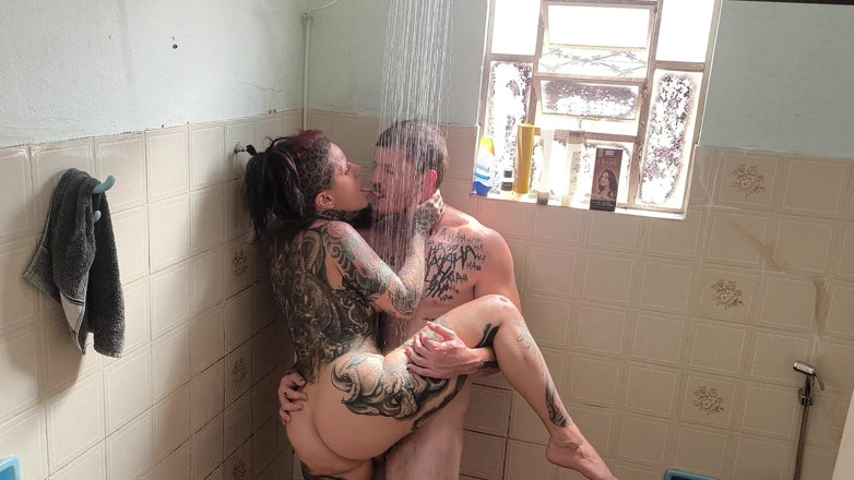 Carmona's films: Fucking the Ass in the Shower