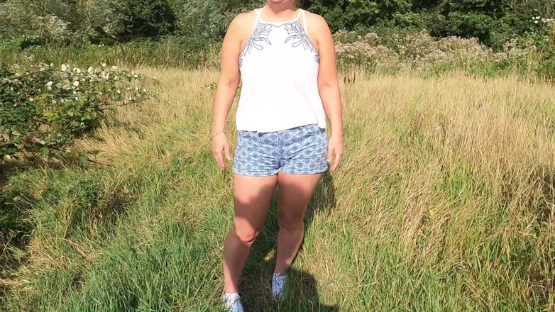 69KnkyKouple69: Kinky par - utomhus majsfält stor röv kurviga fru cowgirl sex...