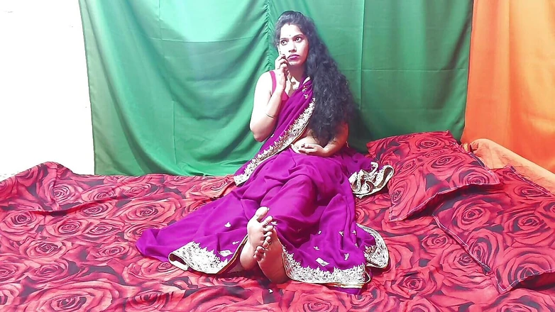 Sona bhabhi: 이웃의 의붓아빠 소나 치열하게