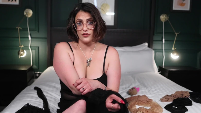 Countess diamond: Womanhood 101: Nylons