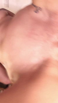 Casting porno à une modèle de webcam espagnole veut être une star du porno