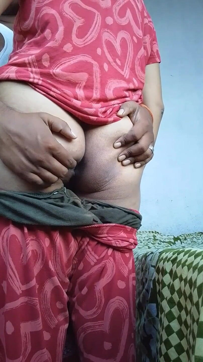 biharisonam: देसी भाभी रात की ड्रेस में अपने बॉयफ्रेंड से चुदी हिंदी ऑडियो में