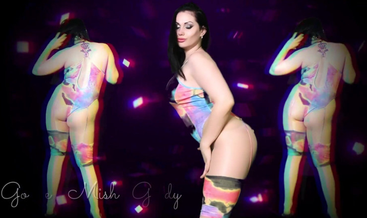 Goddess Misha Goldy: Моя власна прибиральниця дупи! Зароби свій оргазм - понюхай, облизуй і трахни язиком мою дупу!
