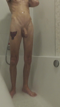 Meine Tägliche Dusche, Berührt Mich Selbst