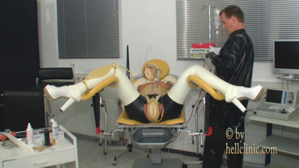 Rubber & Clinic Studio - 1ATOYS: Дивні екзаменаційні ігри, повні в гумі
