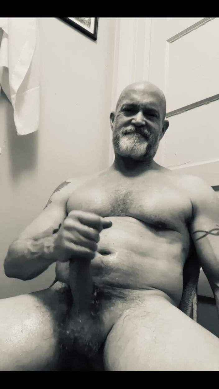 MrJamesYork: ホットB&amp;wバスルームベイト。