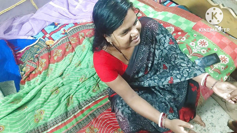 Raju Raju: Uitgekleed en neukte de vriend van zijn vrouw in Een...