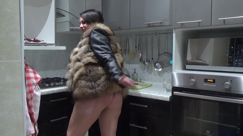 Sexy Milf: 10 nezbedných výzev pro Kate