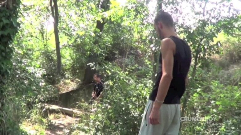 French Twinks Amator videos: Prosty chłopak używany przez swojego geja przyjaciela w exhib cruising...