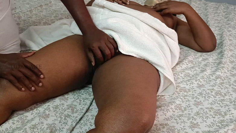 Luxmi Wife: Masażer palcowania cipki żony -4