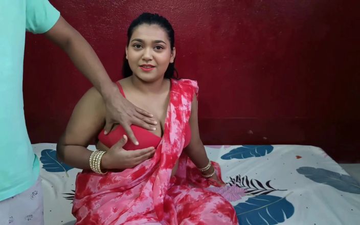 QueenSonali: कामुक सौतेली मम्मी Beta mera bra Hook Band karde कहती है