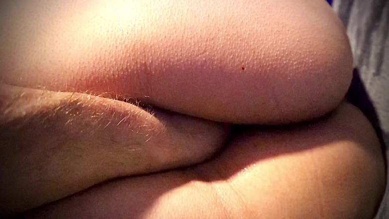 VeeVee Vixen: Milfka fistována na její straně