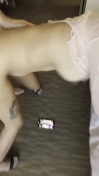 Johntronx - rasanter sex und hardcore-creampie mit einem wunderschönen thailändischen schätzchen
