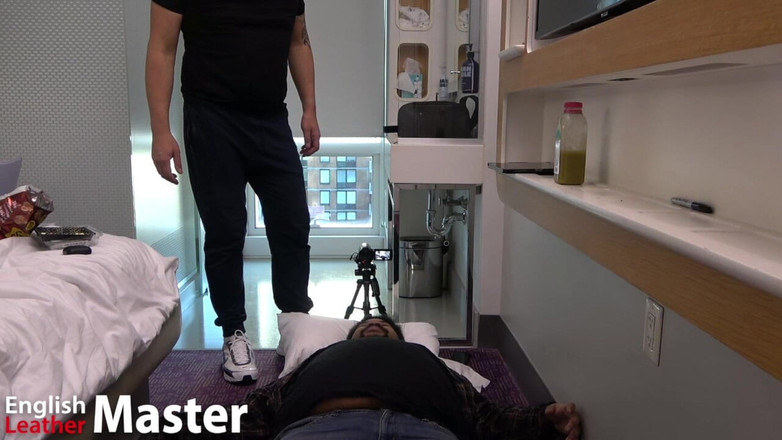 EnglishLeathermaster: 骑脸和放屁