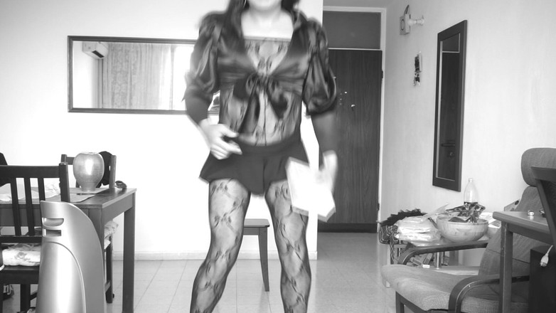 Voyager: Super sexy outfit.