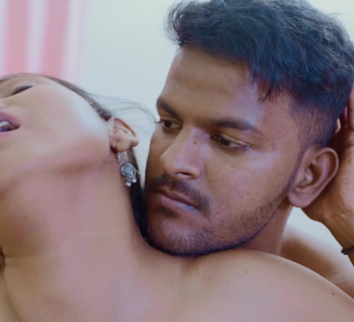 HOTKAMASUTRA: Mohini anika ile seks yaptı, yarağını ağzına aldı