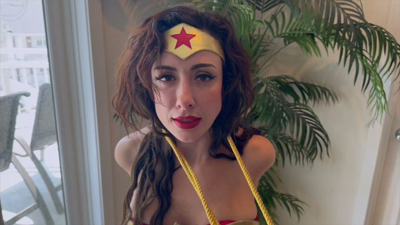 Tied_Tales: Wonder Woman prawdę powiedzieć