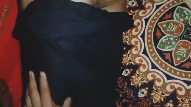 Boneshaker: Ragazza arrapata figa pelosa stretta scopata duro porno missionario india...