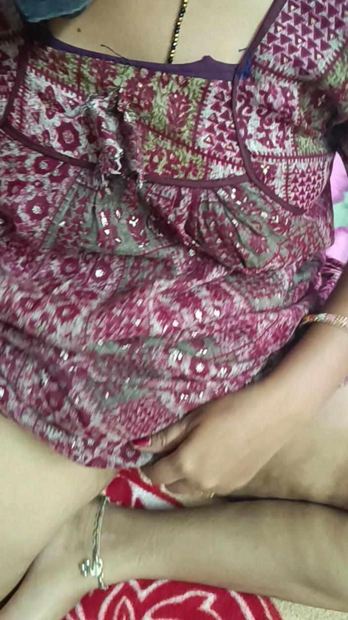 Decent couples: Desi Beautiful Telugu Stepmother Feelings in the House