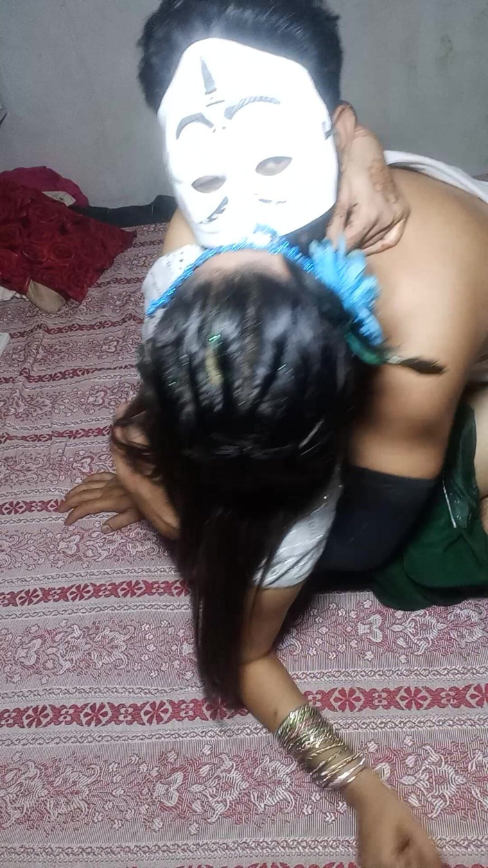 cuteindiancpl21: Coppia indiana calda piena di romanticismo
