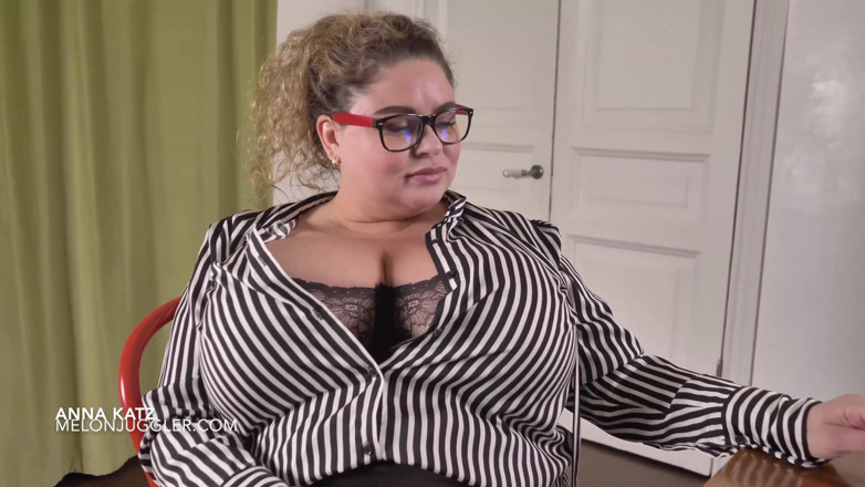 Melon Juggler: Riesige möpse anna katz in nylons