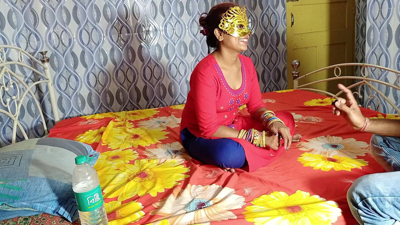 FireeCouple: Profesoara a lăsat eleva acasă după căsătorie