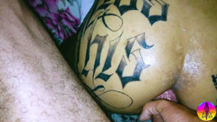 Paty Angel: Un tatoueur a aidé le client Nick et lui a...