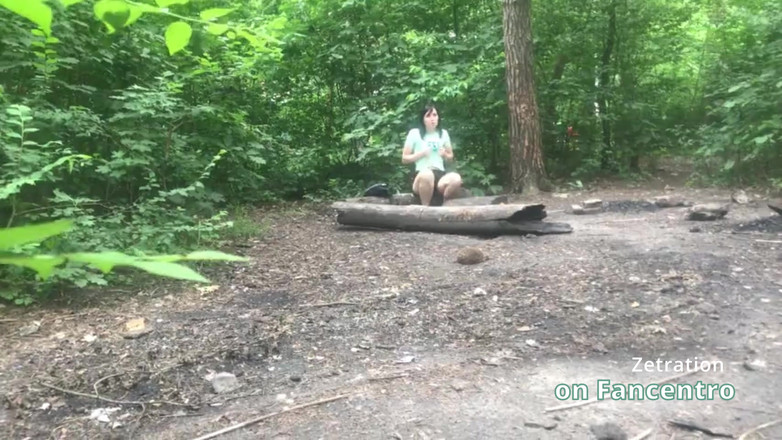 Zetration: Potěší svou kundičku sladkou brunetku MILF v lese a já...