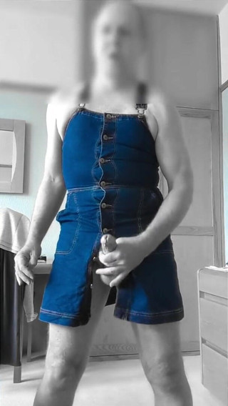 Bellhead: Pinafore delight