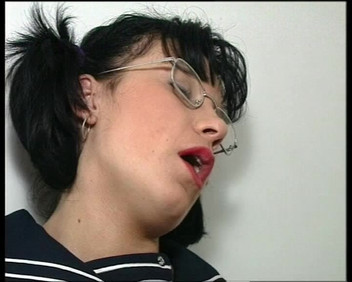 German Fuck Movie: जर्मन दरवाजों के पीछे लगन से चुदाई की जाती है