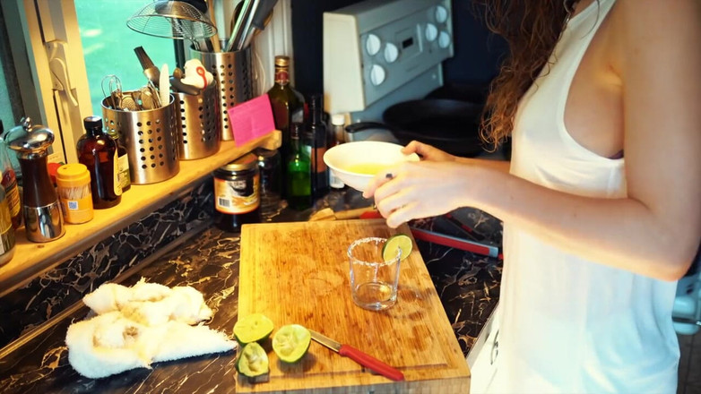 Piper Blush: Lemon Juice Vs. Lemon Squeezer