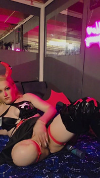 Blondynka Ak Amputee Masterbating & Cumming W / Goły pniu, Ahegao Face w Cosplay
