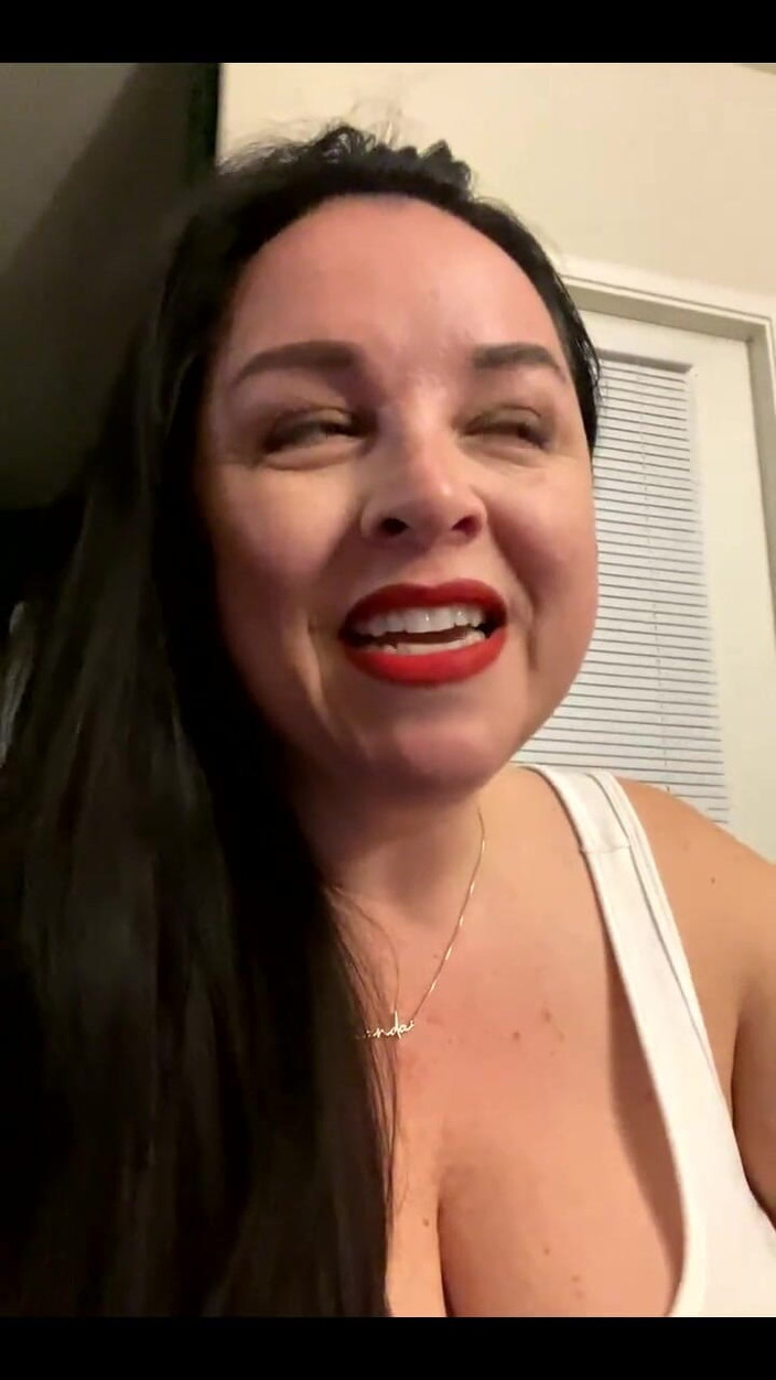 Amanda Thickk: Streama med stora tuttar