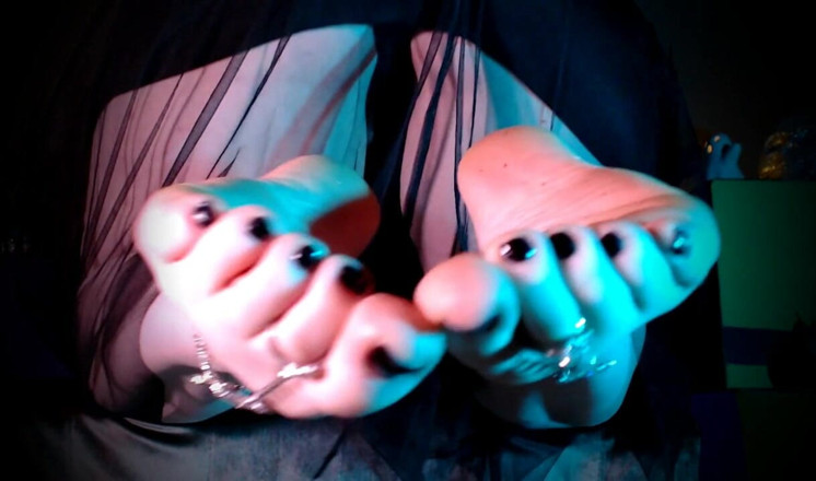 goddessjoules: Footnoza