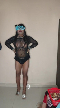 Crossdresser Striptease