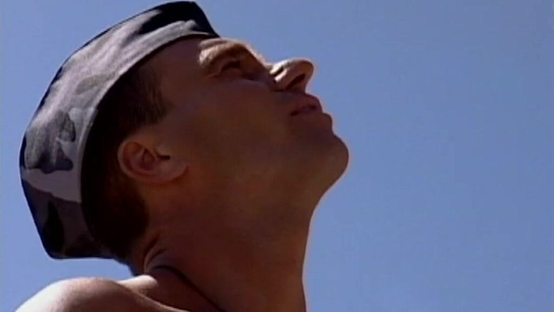 Diamond Pictures (Official): Ik ben een zwaargeschapen militaire jock en ik word anaal...