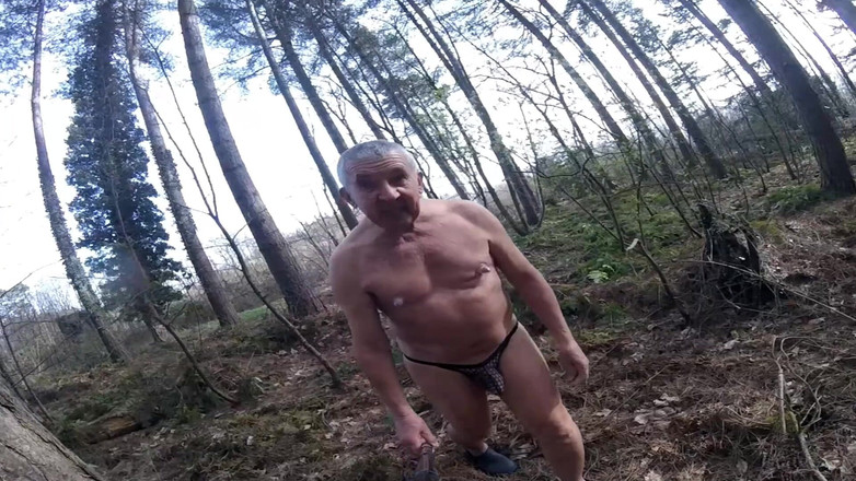 Andy: Jalan kaki 12 2025