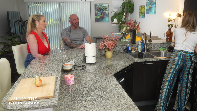 Scott Trainor: Cheating with My Stepsister Danni Jones - Aitsfs1e13