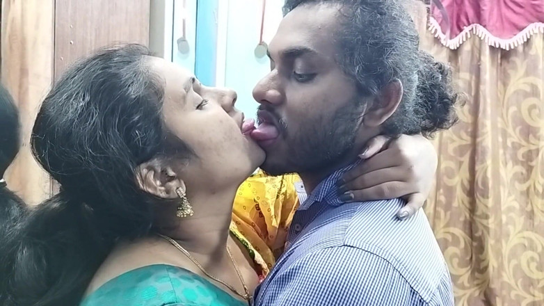Vaishnavysharunraj: Mallu Hot Girl Half Saree Romance com Lip Lock, Indiana...
