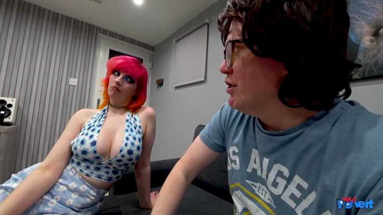 Nerd Pervert: Marie i Ellie Eastleigh biorące na 2 Nerd