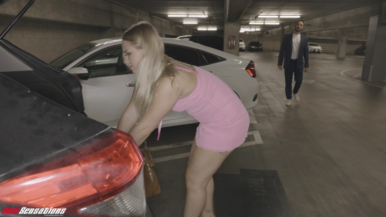 HotwifeXXX: Harley King je otevřená ukázat své ocenění